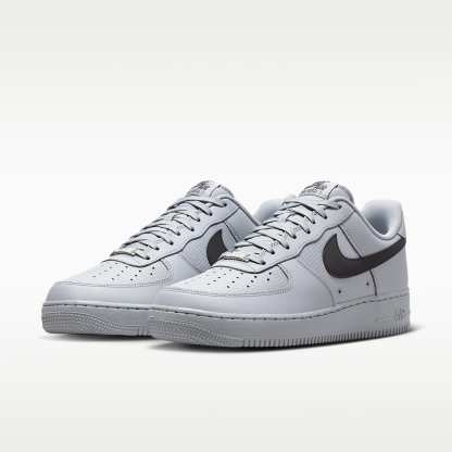 Nike Air Force 1 '07 LV8 Schuh (Herren) – Wolf Grey/Wolf Grey/Dark Smoke Grey