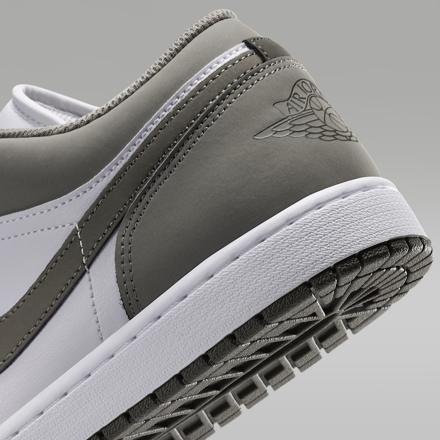 Air Jordan 1 Low Herrenschuh – Light Army/Weiß/Cargo Khaki