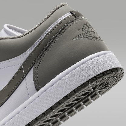 Air Jordan 1 Low Herrenschuh – Light Army/Weiß/Cargo Khaki