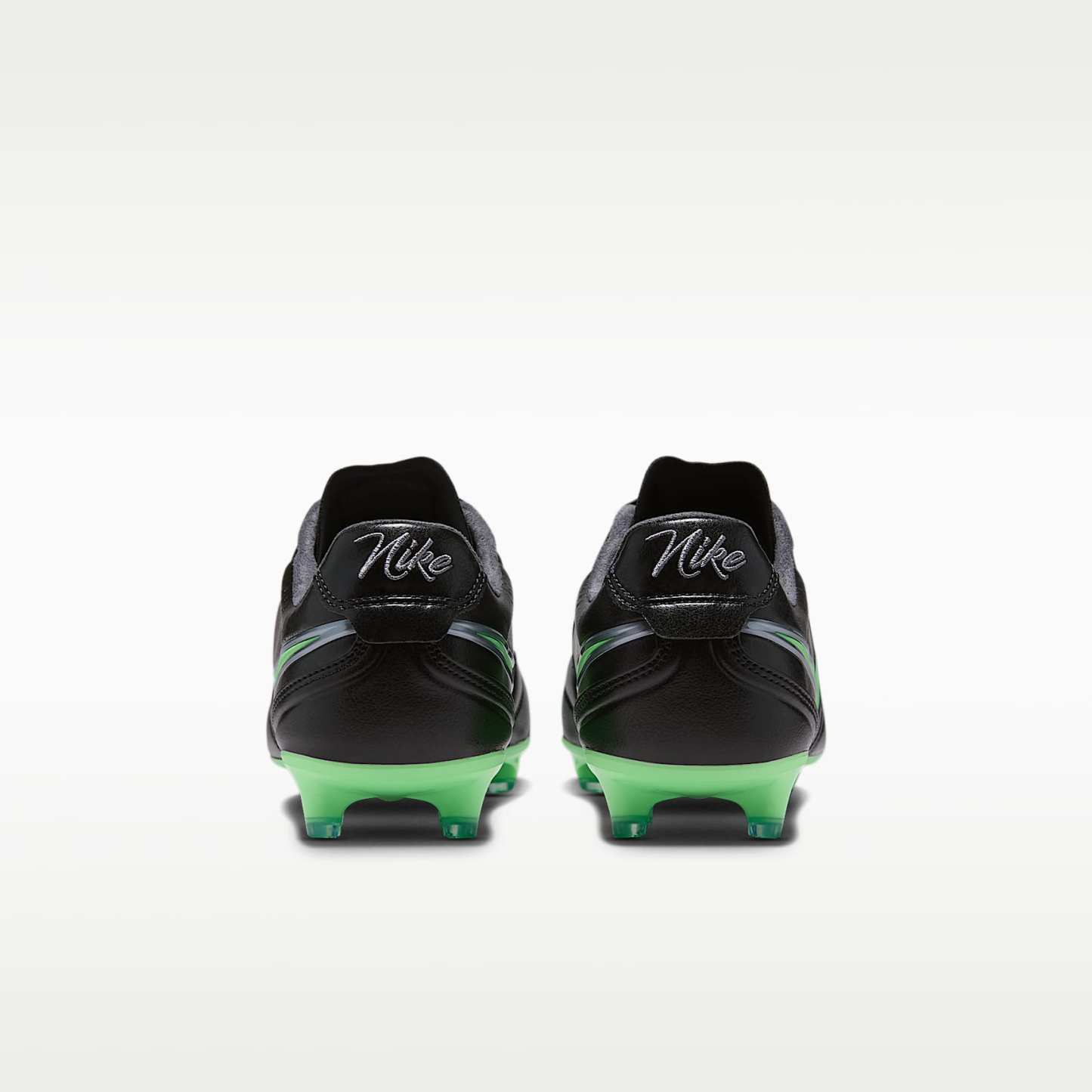 Nike Tiempo Ligera Pro Low-Top-Fußballschuh für normalen Rasen – Schwarz/Schwarz/Illusion Green