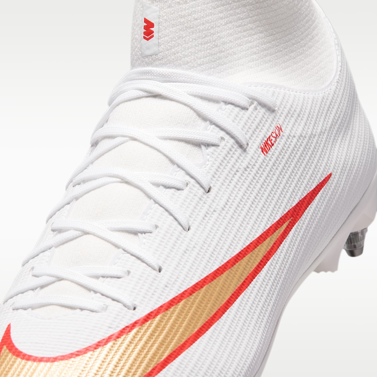 Nike Mercurial Superfly 11 Academy High-Top-Fußballschuh für weichen Rasen – Weiß/Bright Crimson/Blur