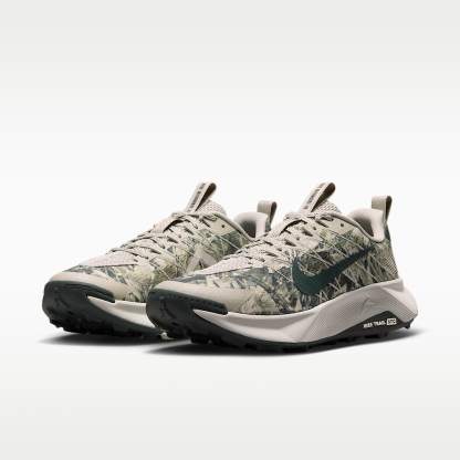 Nike Wildhorse 10 Traillaufschuh (Herren) – Spruce Fog/Black Spruce/Sea Glass
