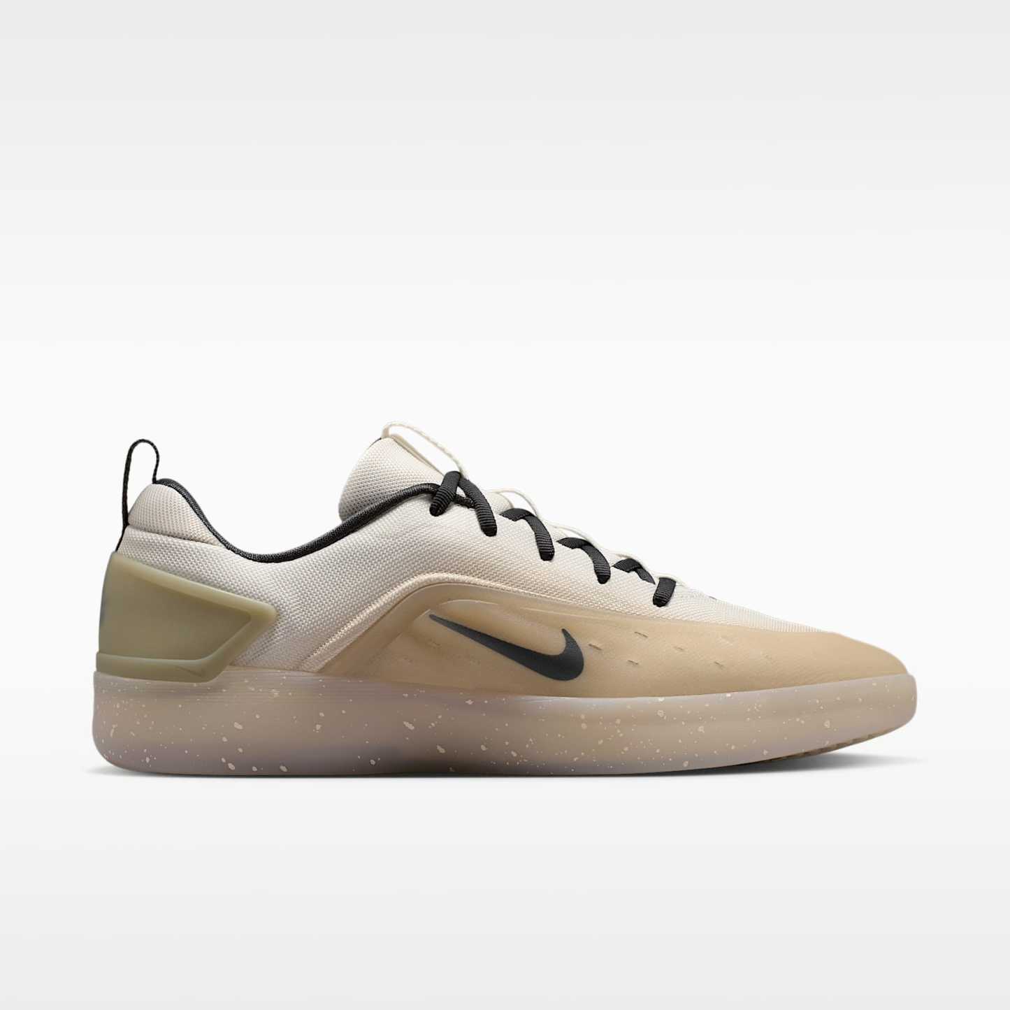 Nike SB Zoom Nyjah 4 Skateboardschuh – Desert Khaki/Light Orewood Brown/Light Bone/Dark Smoke Grey