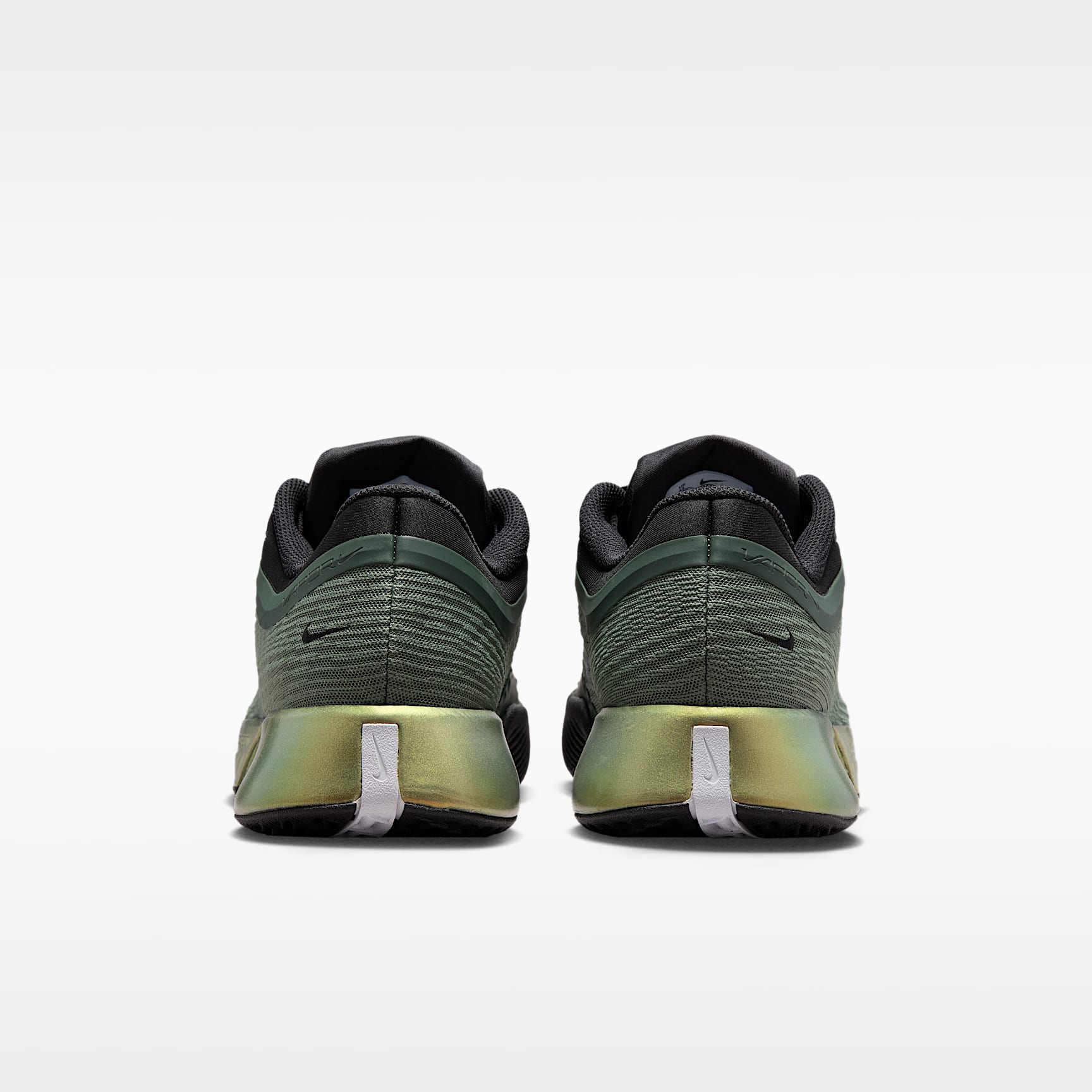 Nike Vapor Pro 3 PRM Clay Court Tennisschuhe (Herren) – Camo Green/Pure Platinum/Schwarz/Metallic Gold