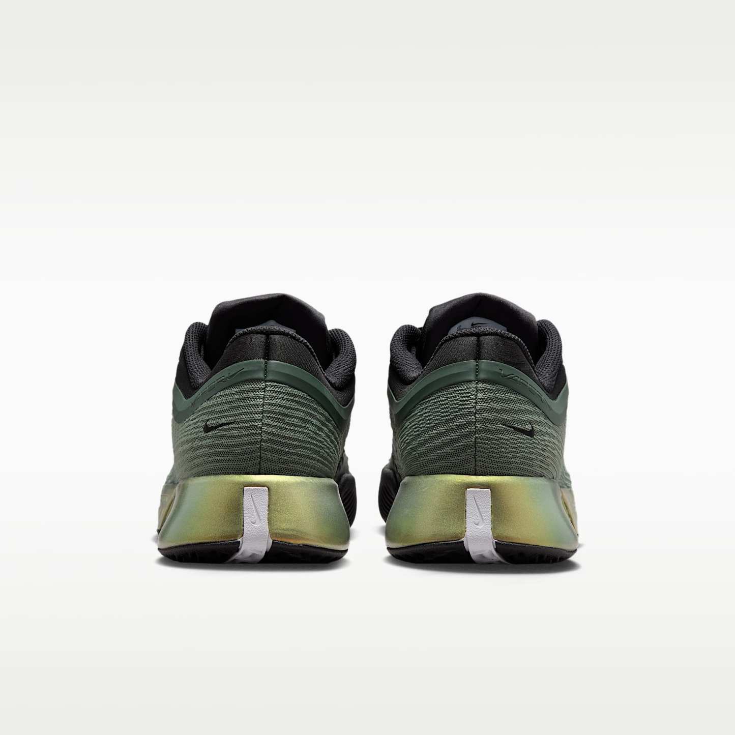 Nike Vapor Pro 3 PRM Clay Court Tennisschuhe (Herren) – Camo Green/Pure Platinum/Schwarz/Metallic Gold