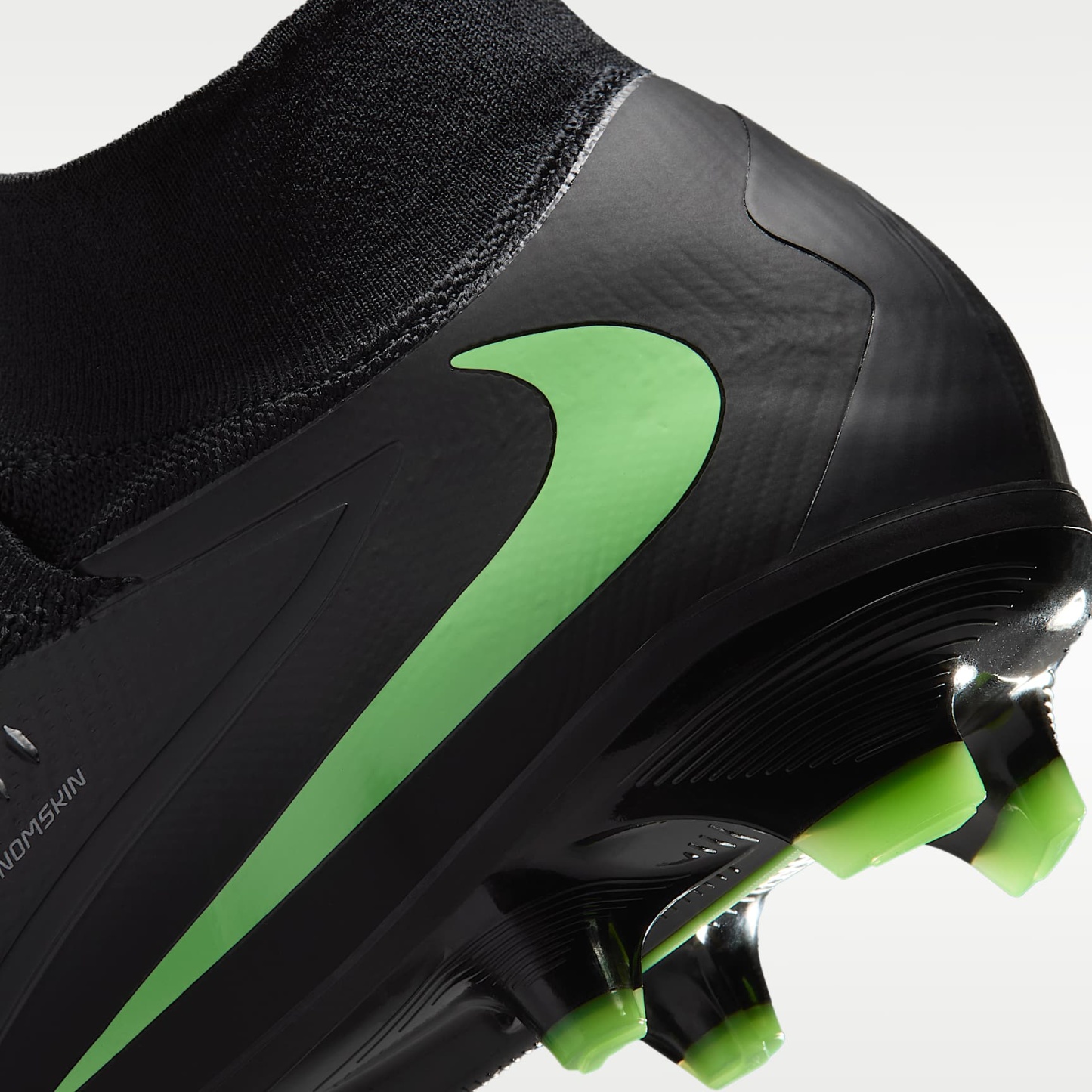 Nike Phantom 6 High Pro Fußballschuh für normalen Rasen – Schwarz/Schwarz/Illusion Green