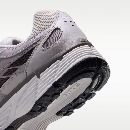 Nike P-6000 Schuh – Light Bone/College Grey/Cave Stone/Summit White