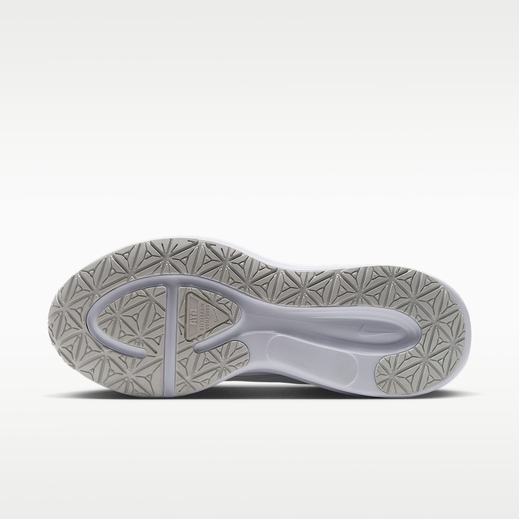 Nike Revolution 8 Utility Straßenlaufschuh (Damen) – Weiß/Off White/Schwarz/Platinum Tint