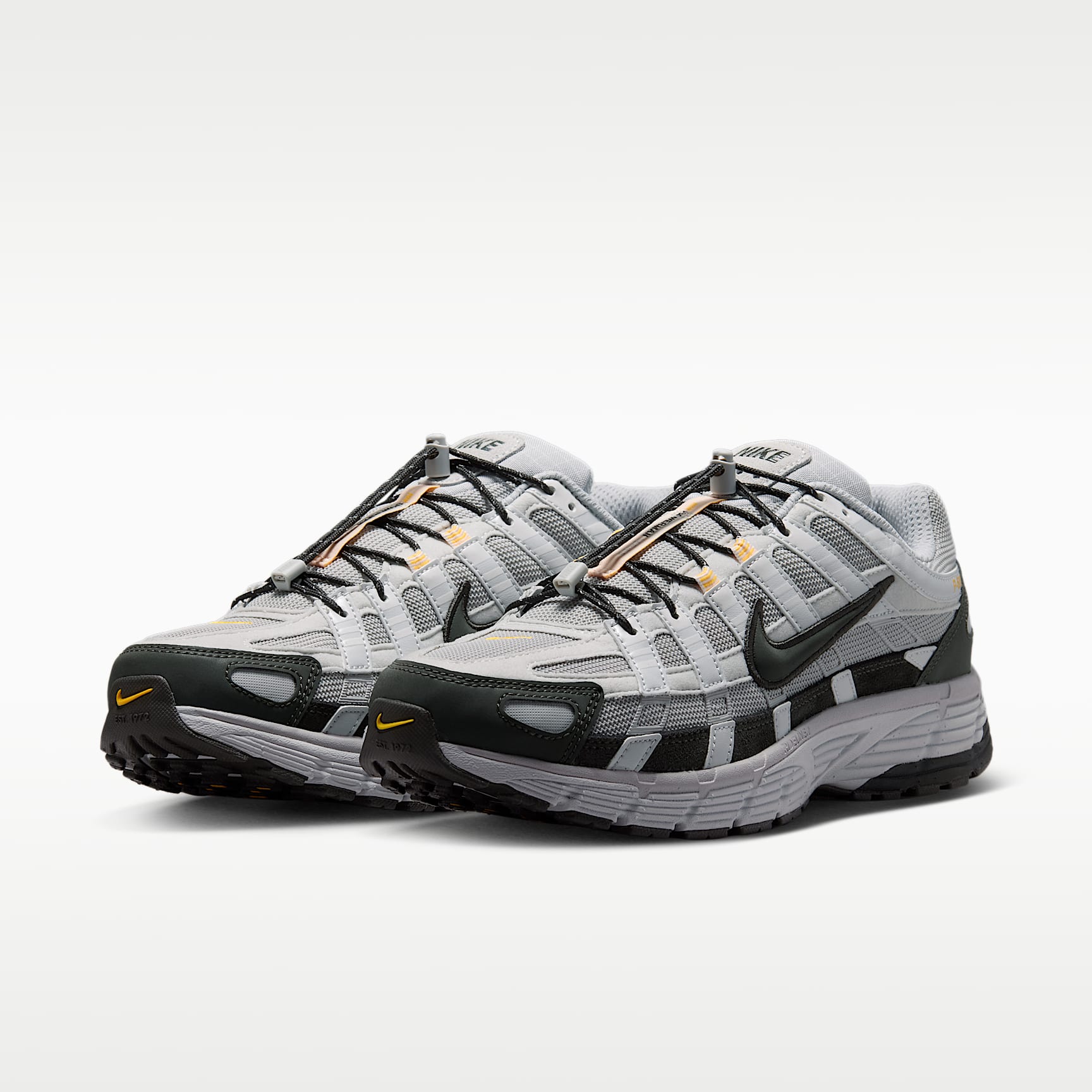 Nike P-6000 Schuh (Herren) – Grey Fog/Photon Dust/Laser Orange/Newsprint
