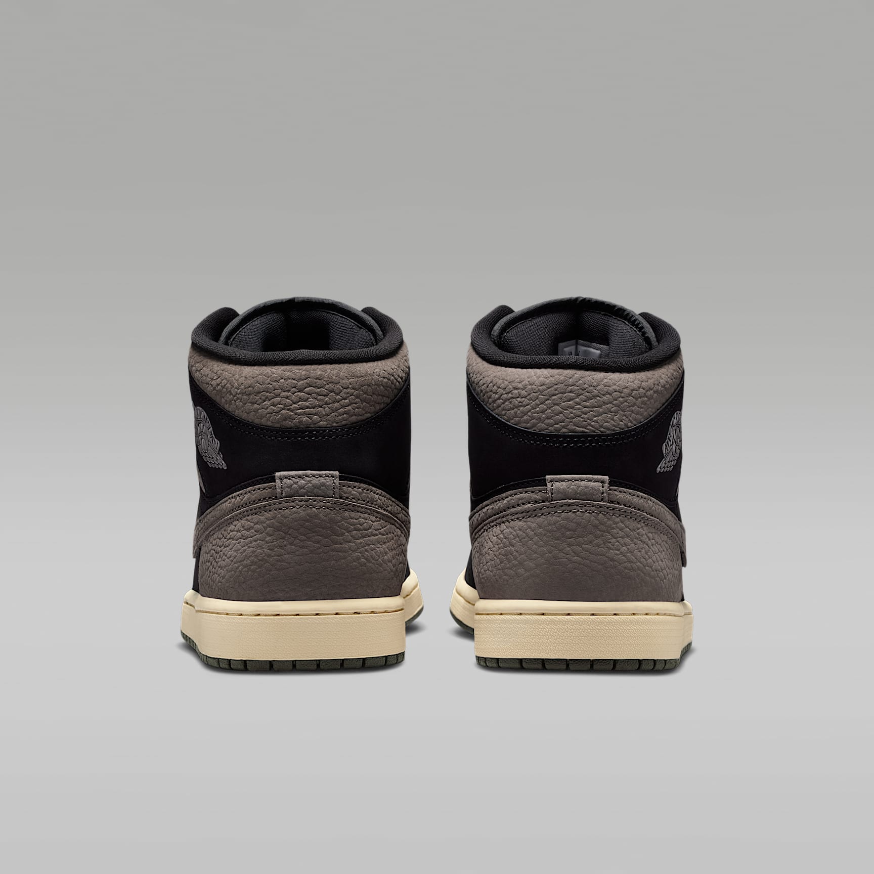 Air Jordan 1 Mid SE Schuh (Herren) – Schwarz/Light Wild Mango/Olive Grey