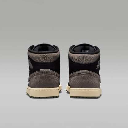 Air Jordan 1 Mid SE Schuh (Herren) – Schwarz/Light Wild Mango/Olive Grey