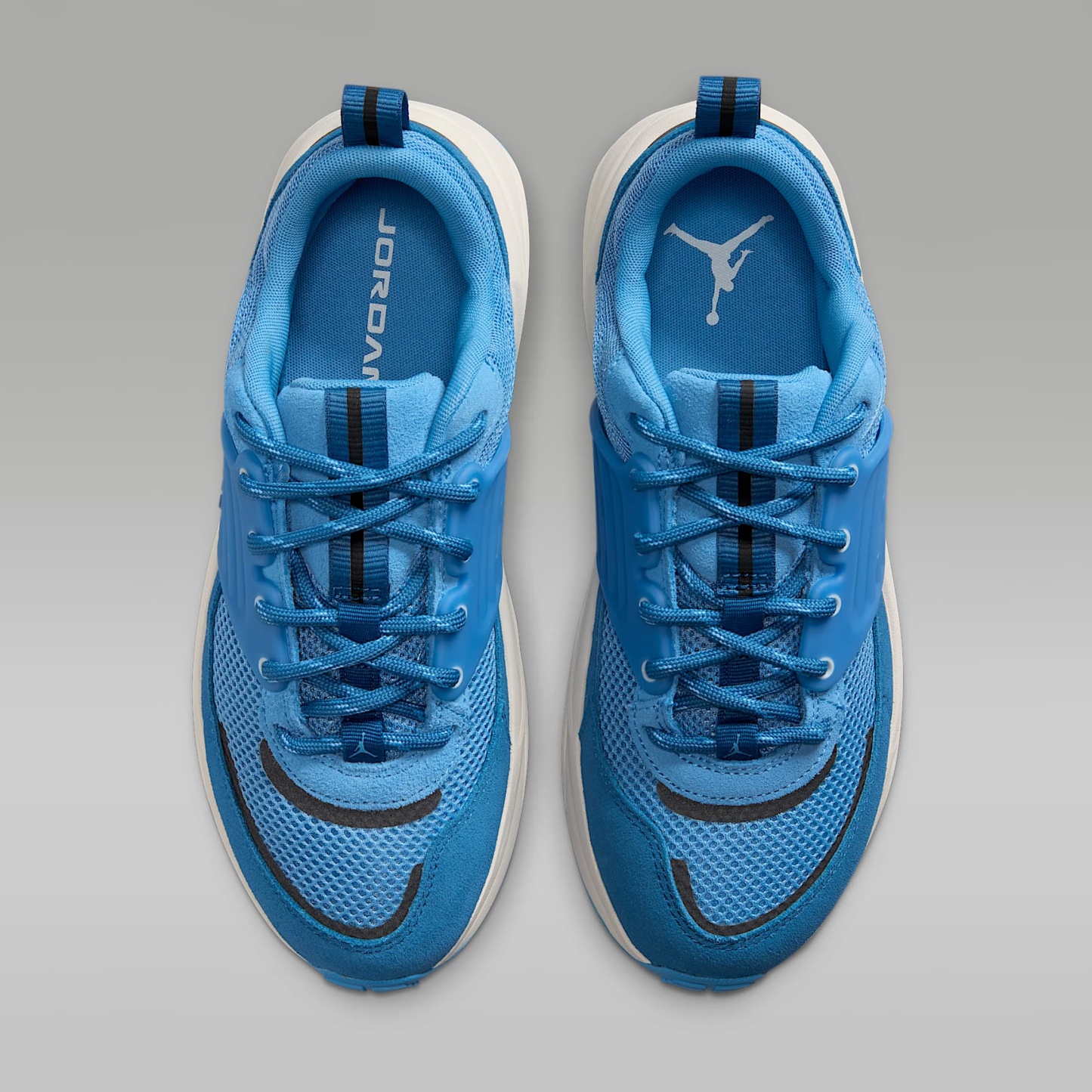 Jordan Trunner O/S Damenschuhe – Blue Beyond/True Blue/Soft Pearl