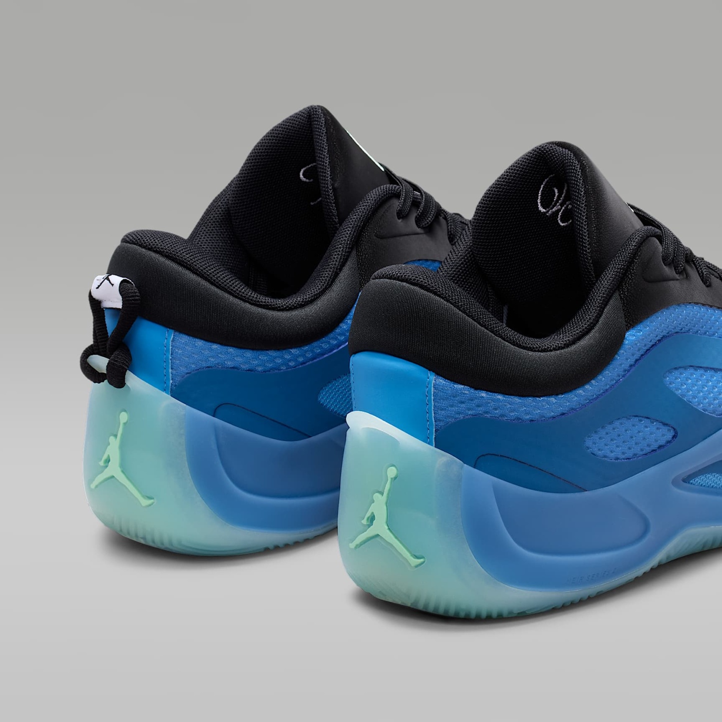 Jordan Heir Series 2 "Queen Phee" Basketballschuh – True Blue/Baltic Blue/Volt Tint/Schwarz