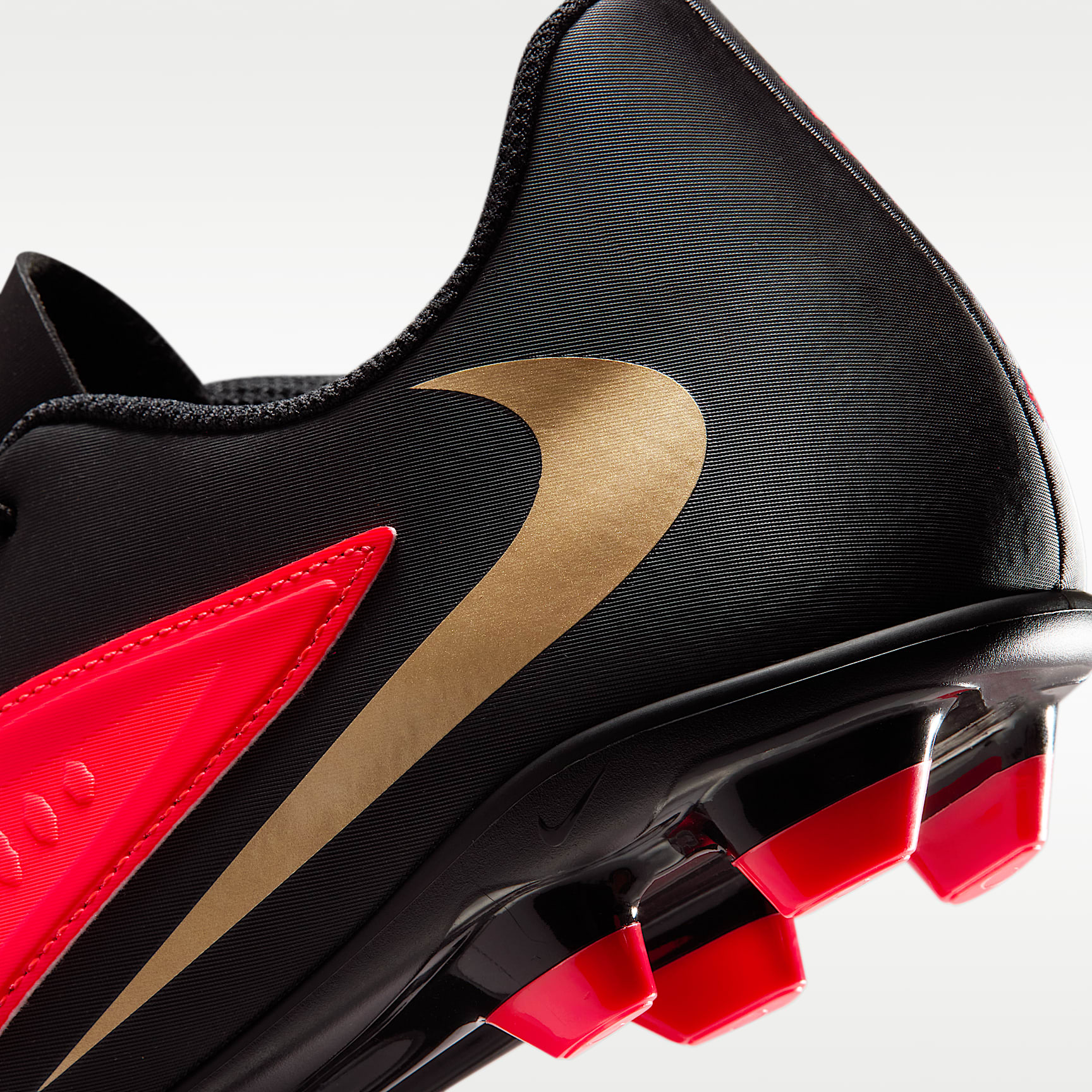 Nike Phantom 6 Low Club Fußballschuh für verschiedene Böden – Bright Crimson/Schwarz/Blur