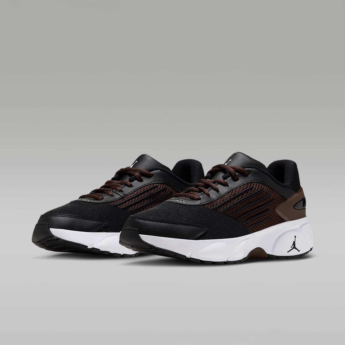 Jordan Trunner Flow Damenschuhe – Schwarz/Cacao Wow/Cacao Wow/Weiß