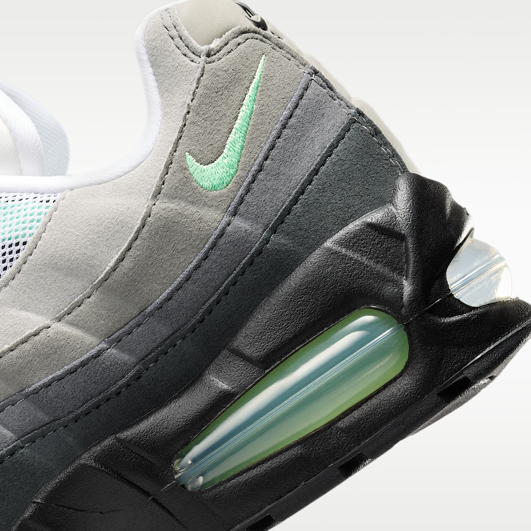 Nike Air Max 95 Big Bubble Schuh (Damen) – Schwarz/Weiß/Medium Grey/Fresh Mint
