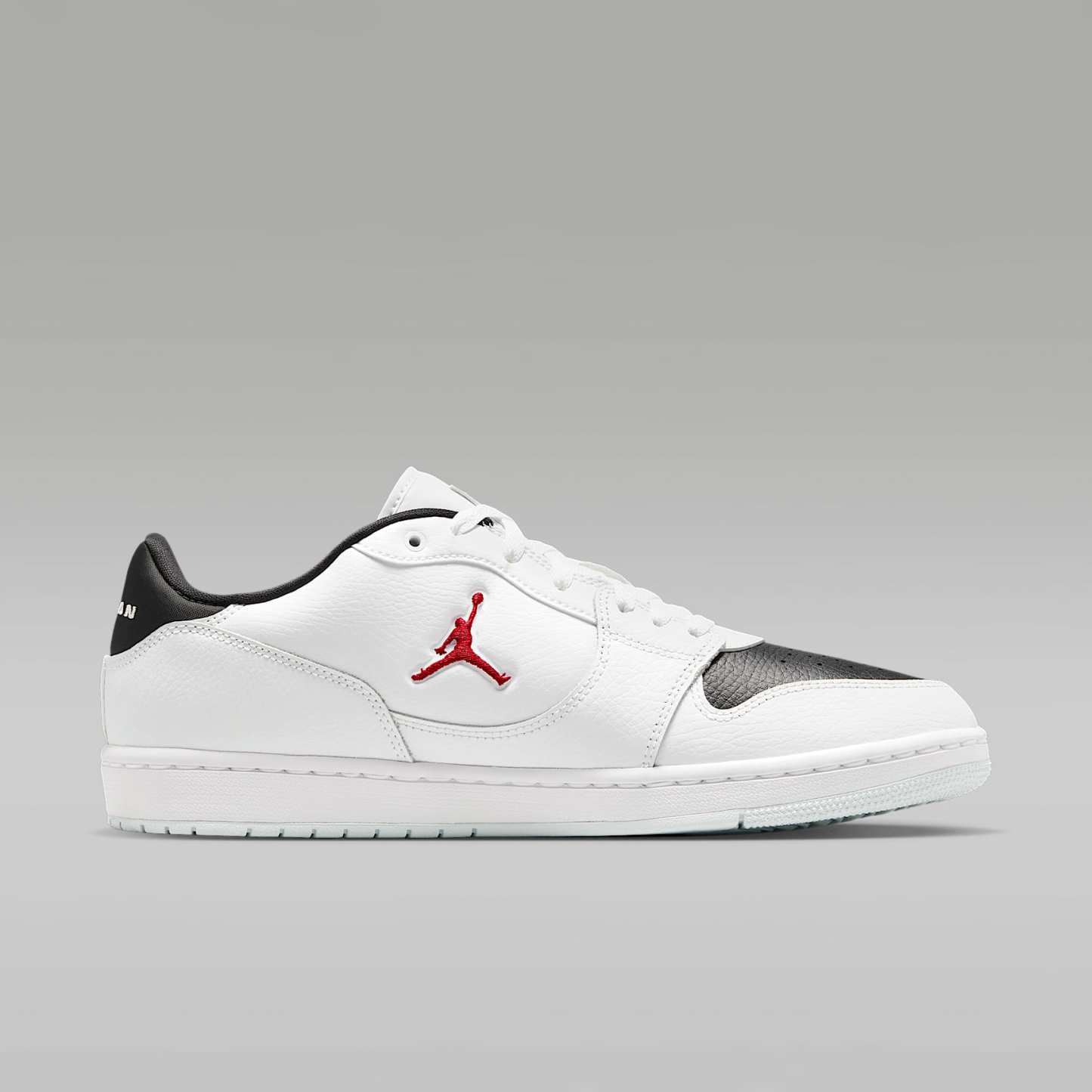 Jordan Court Connect Low Herrenschuhe – Weiß/Schwarz/Gym Red