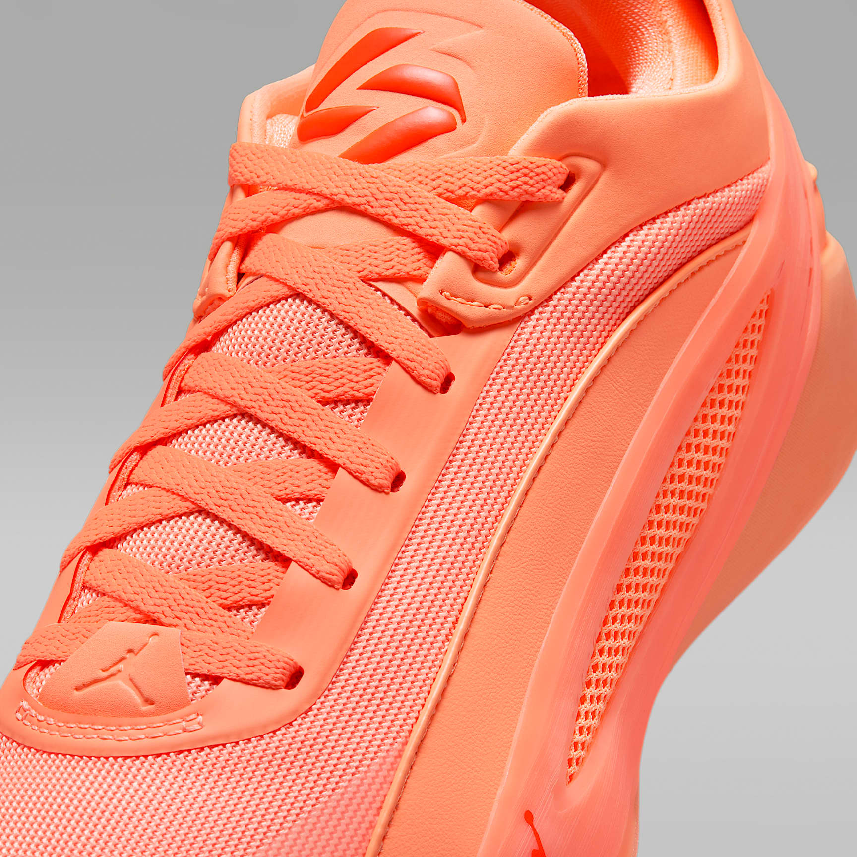 Luka 5 Basketballschuh – Orange Pulse/Hyper Crimson