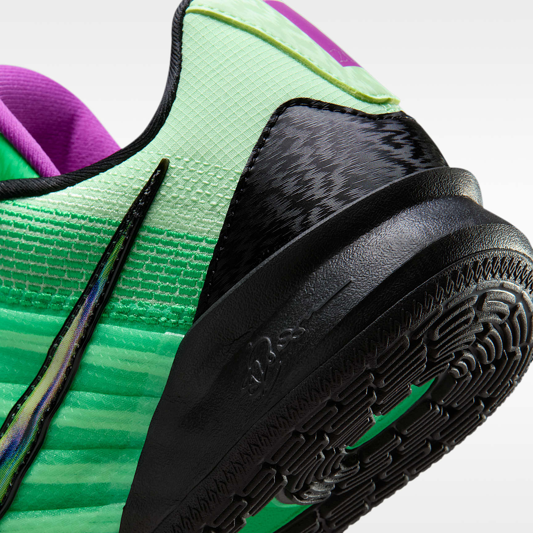 Sabrina 3 "Gamer" Basketballschuh – Green Shock/Vapor Green/Vivid Purple/Schwarz