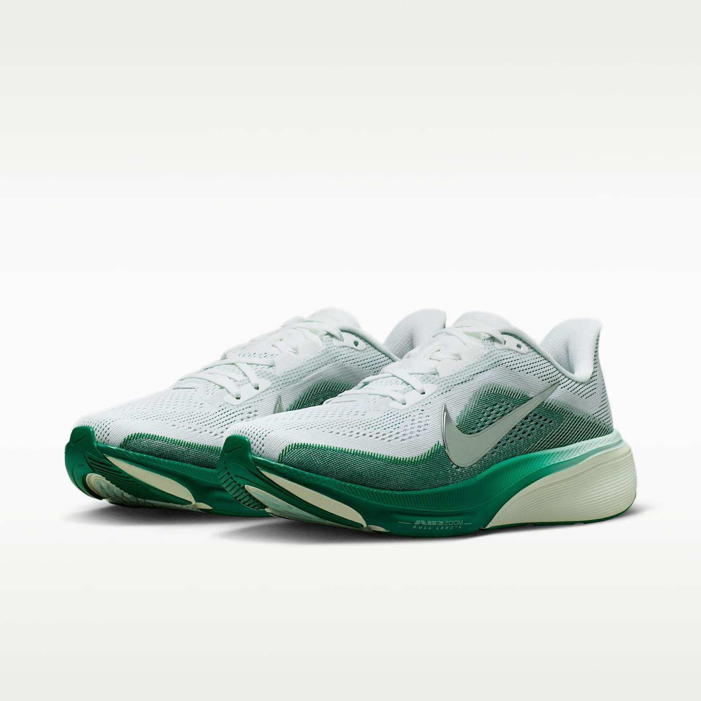Nike Pegasus 42 Straßenlaufschuh (Damen) – Weiß/Malachite/Barely Green/Metallic Silver