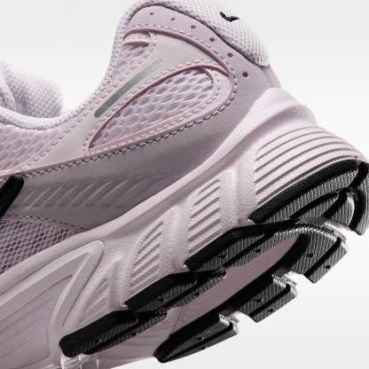 Nike V5 RNR Schuh (Damen) – Bleached Lilac/Iced Lilac/Pearl Pink/Bleached Lilac