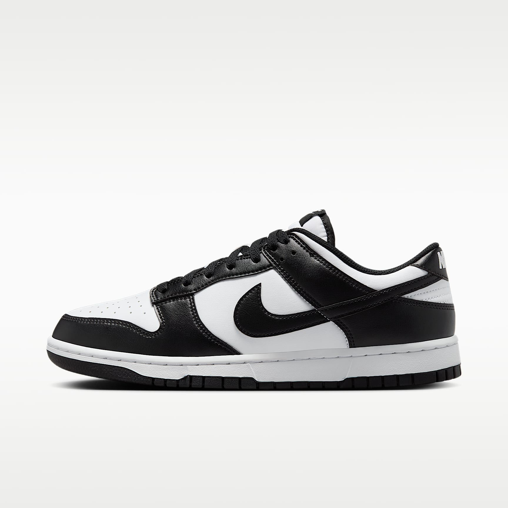 Nike Dunk Low Retro Herrenschuh – Weiß/Weiß/Schwarz