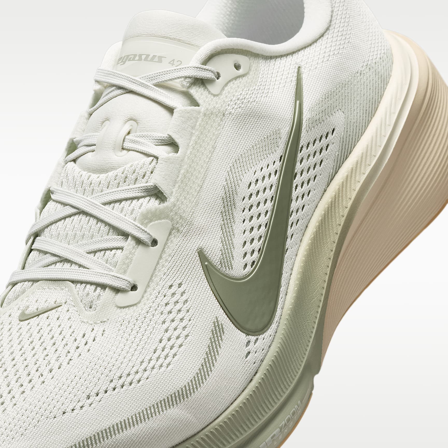 Nike Pegasus 42 Straßenlaufschuh (Herren) – Spruce Aura/Pale Ivory/Sanddrift/Jade Horizon