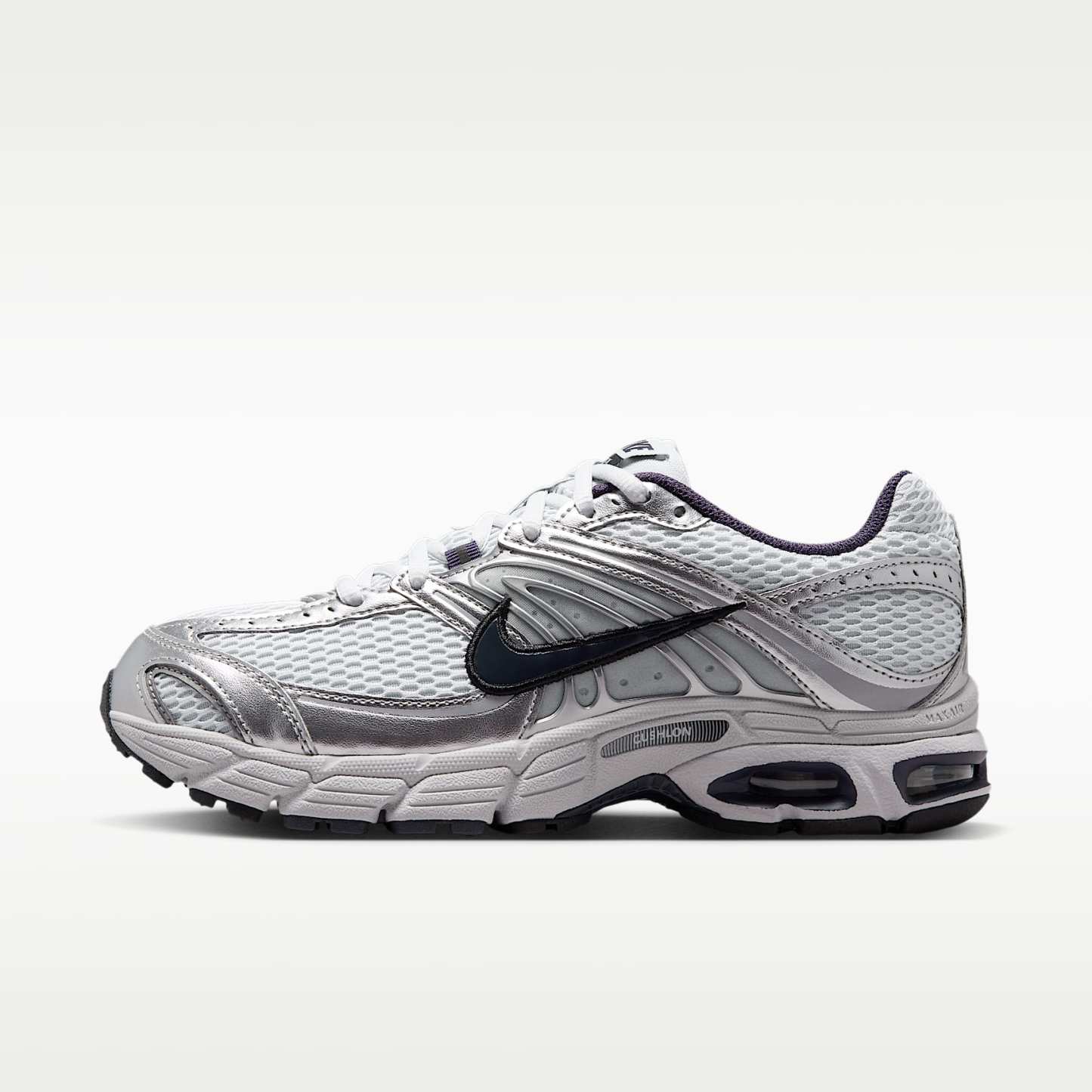 Nike Air Max Moto 2K Schuh mit reflektierenden Akzenten (Damen) – Pure Platinum/Metallic Silver/Schwarz/Gridiron