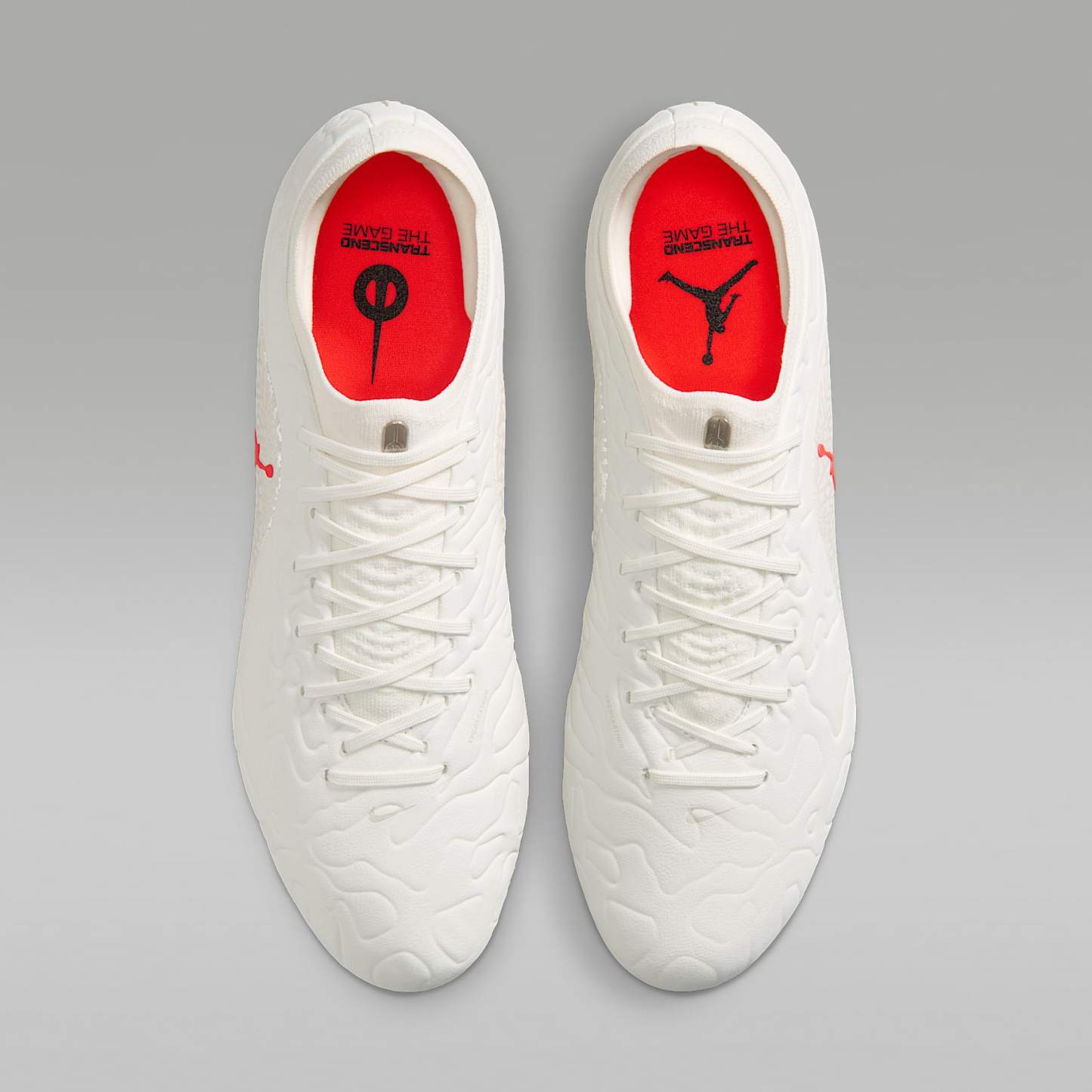Jordan Tiempo Maestro Elite SE Low-Top-Fußballschuh für normalen Rasen – Sail/Infrared 23