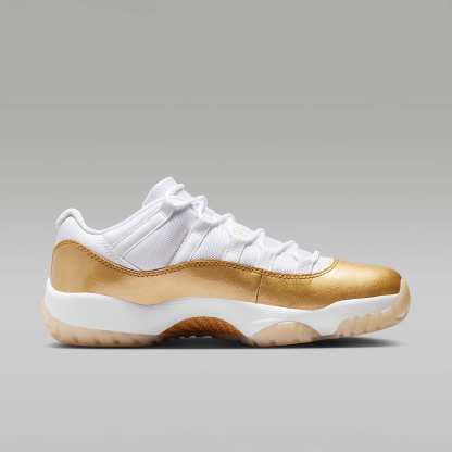 Air Jordan 11 Low "Mother's Day" Schuh (Damen) – Weiß/Team Gold/Metallic Gold