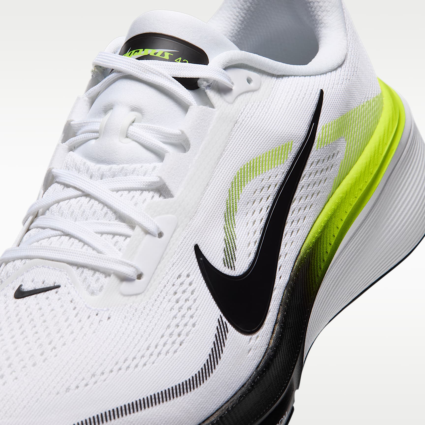 Nike Pegasus 42 Straßenlaufschuh (Herren) – Weiß/Lemon Venom/Weiß/Schwarz