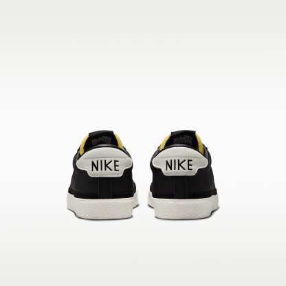 Nike Tennis Classic Schuh (Herren) – Schwarz/Sail/Team Orange/Schwarz