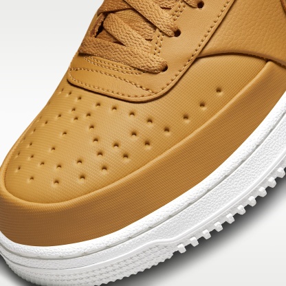 Nike Court Vision Mid winterfester Schuh (Herren) – Elemental Gold/Sail/Desert Ochre/Elemental Gold