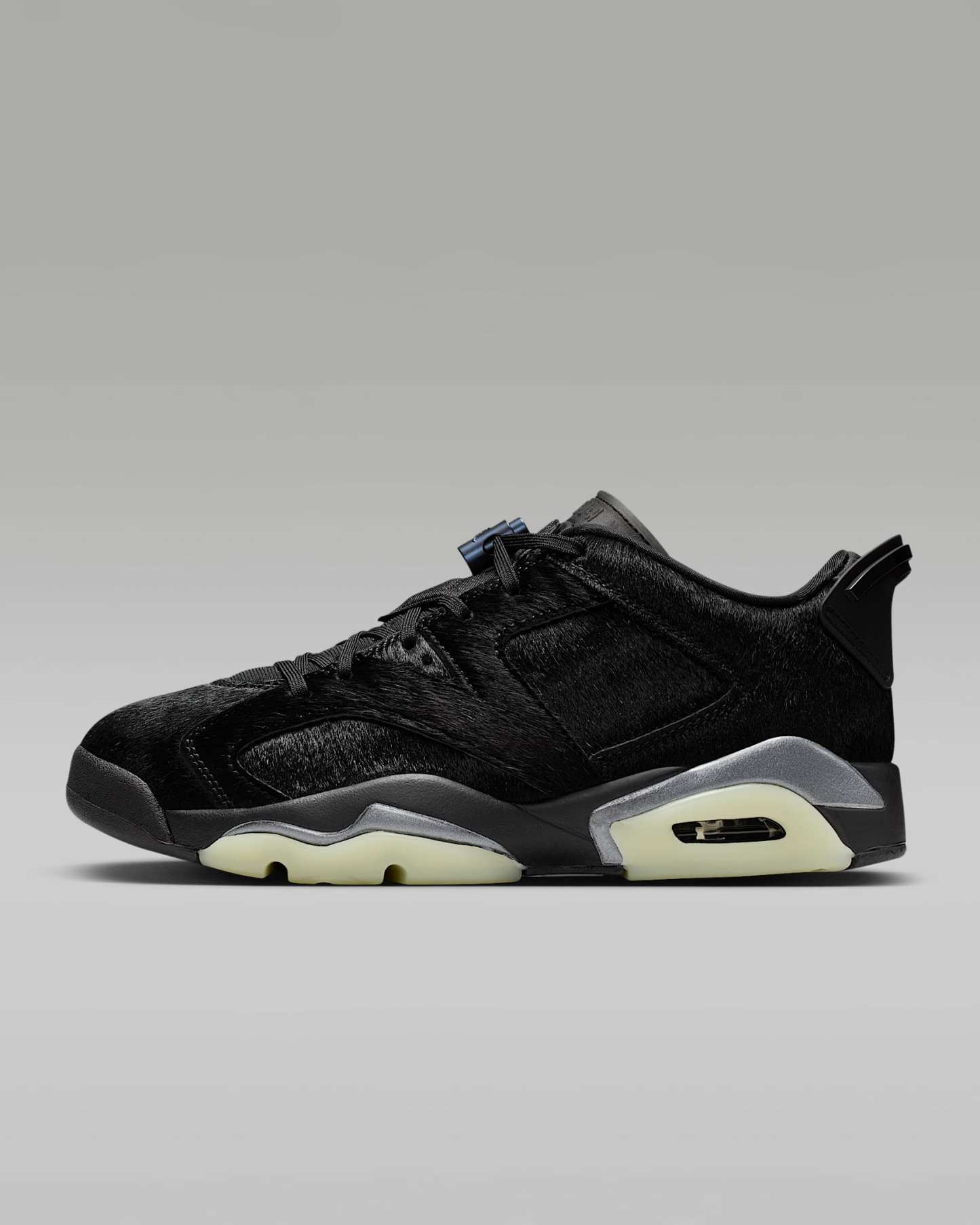 Air Jordan 6 Retro Low Schuh (Damen) – Schwarz/Schwarz/Schwarz