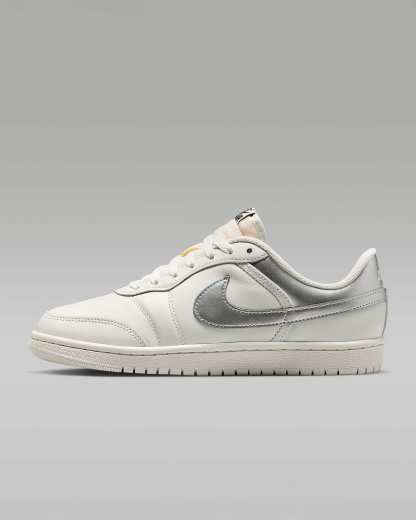 Air Jordan Skyline Low Damenschuh – Swan/Schwarz/Metallic Silver