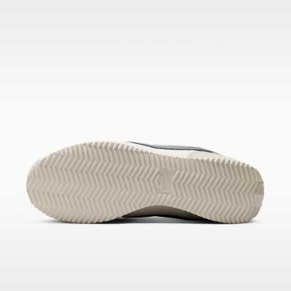 Nike Cortez Schuh (Damen) – Phantom/Sail/Mink Brown/Off Noir