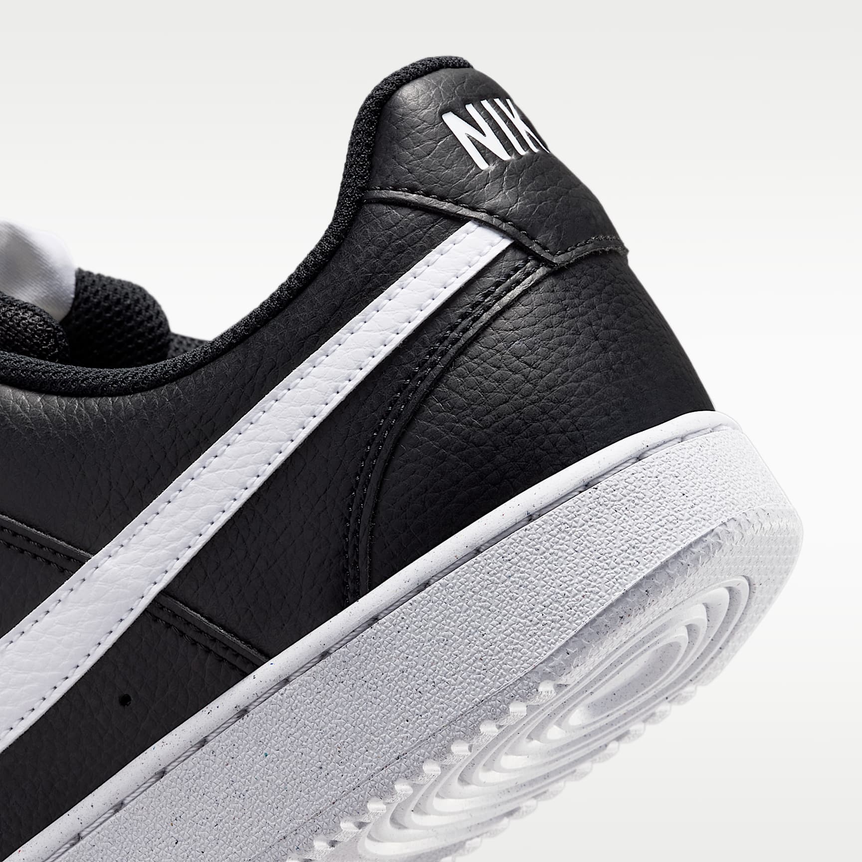 Nike Court Vision Low Next Nature Herrenschuh – Schwarz/Schwarz/Weiß