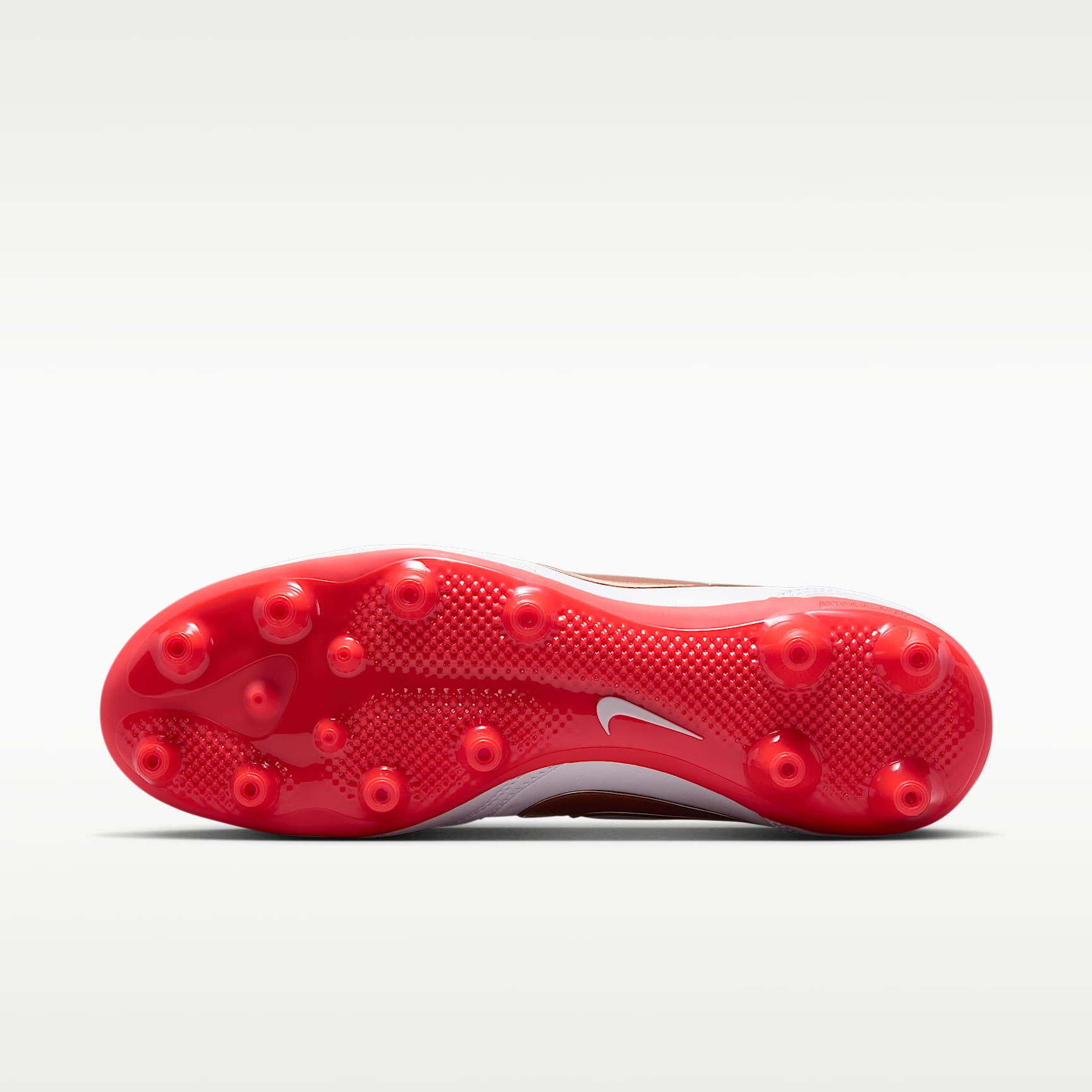 Nike Tiempo Ligera Pro Low-Top-Fußballschuh für Kunstrasen – Weiß/Bright Crimson/Blur