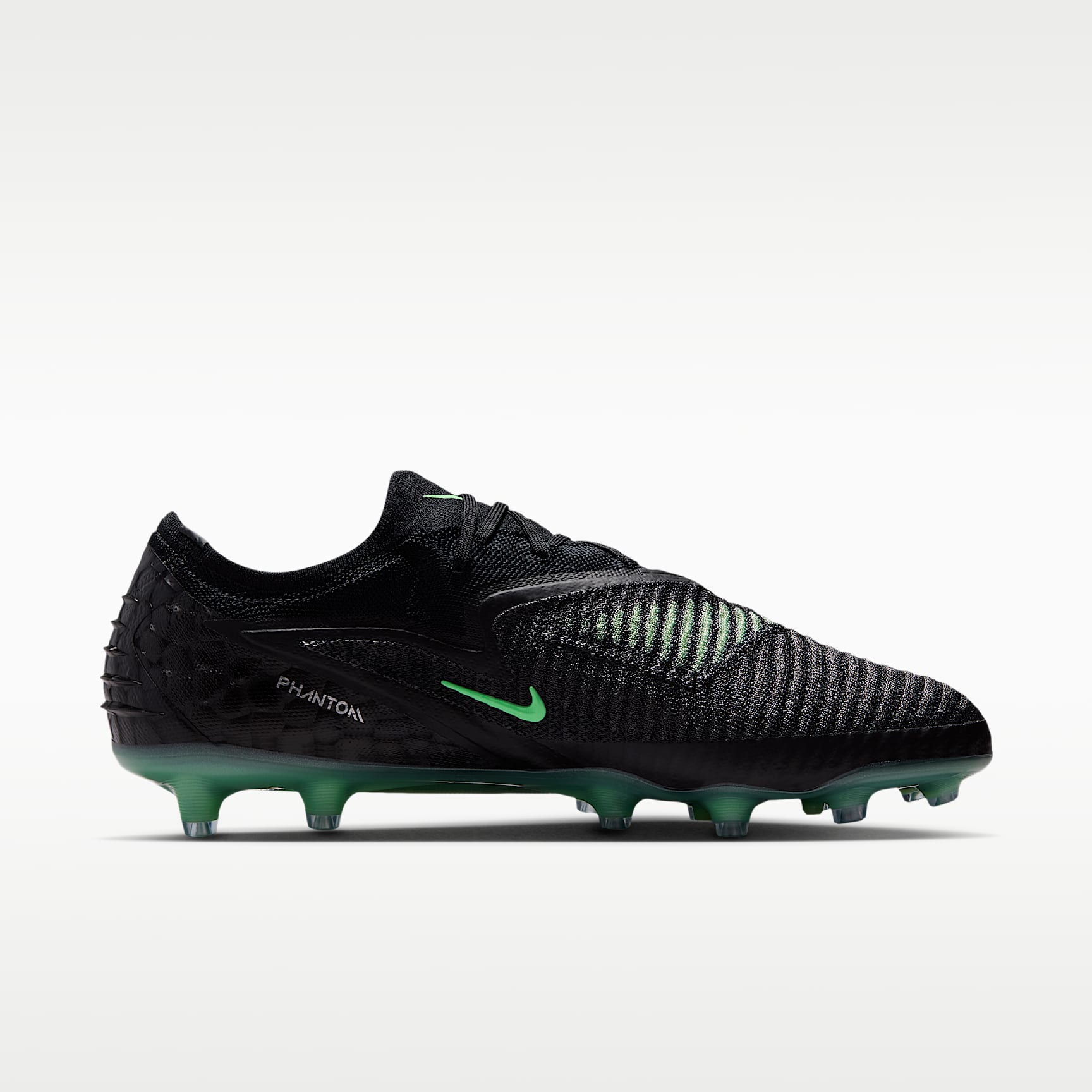 Nike Phantom 6 Low Elite Fußballschuh für Kunstrasen – Schwarz/Schwarz/Illusion Green