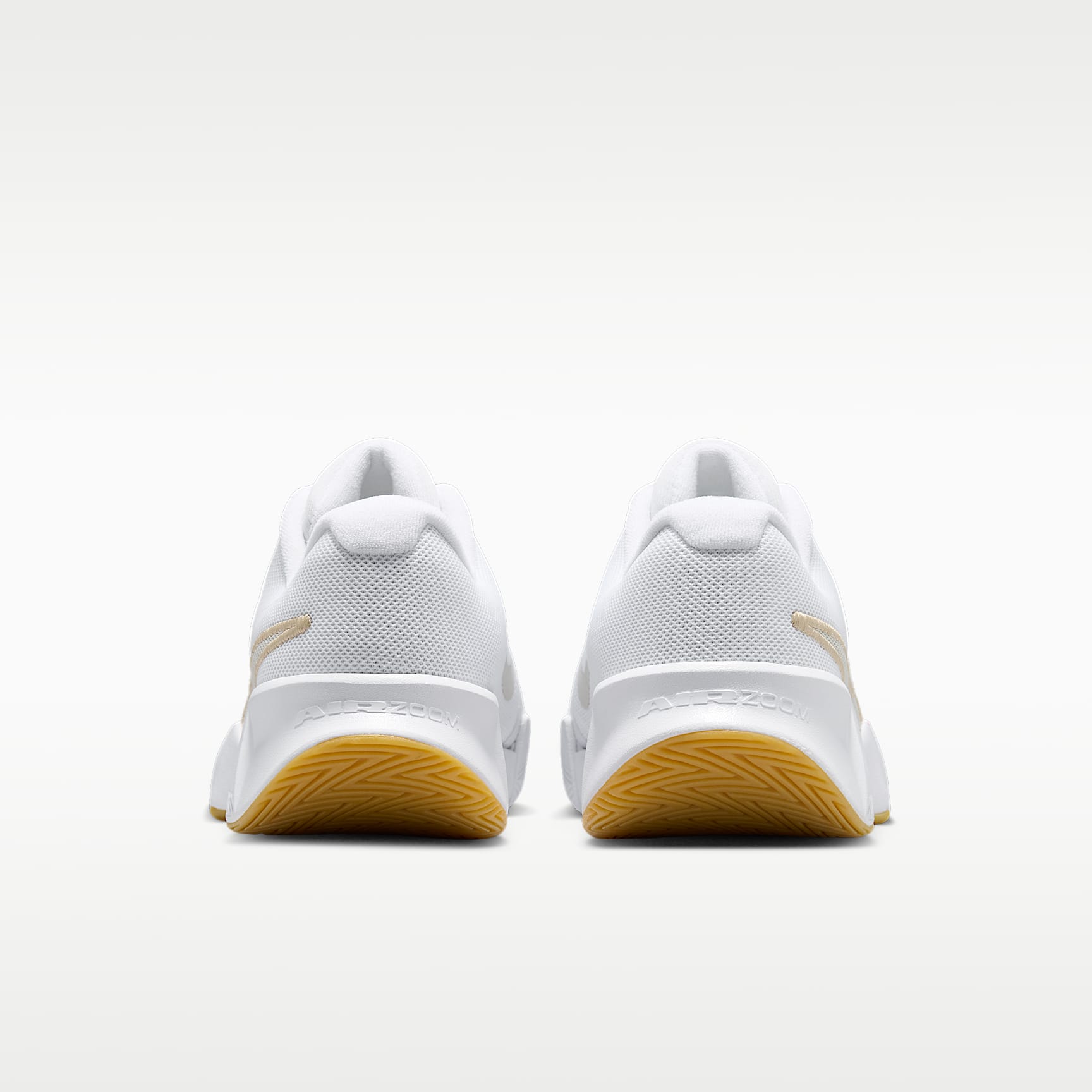 Nike GP Challenge Pro Herren-Tennisschuh für Hartplätze – Weiß/Summit White/Linen/Light Orewood Brown