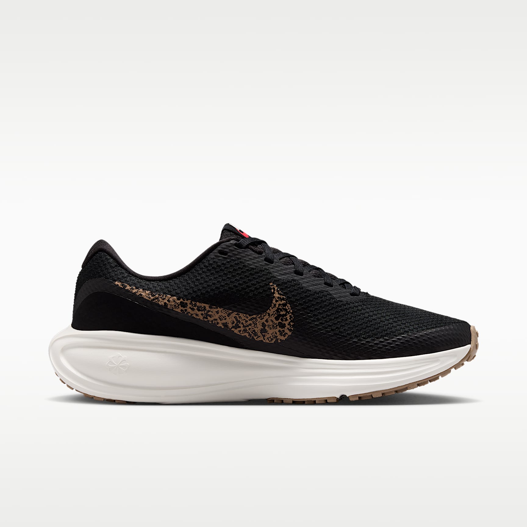 Nike Revolution 8 Straßenlaufschuh (Damen) – Schwarz/Fusion Red/Sail/Multi-Color