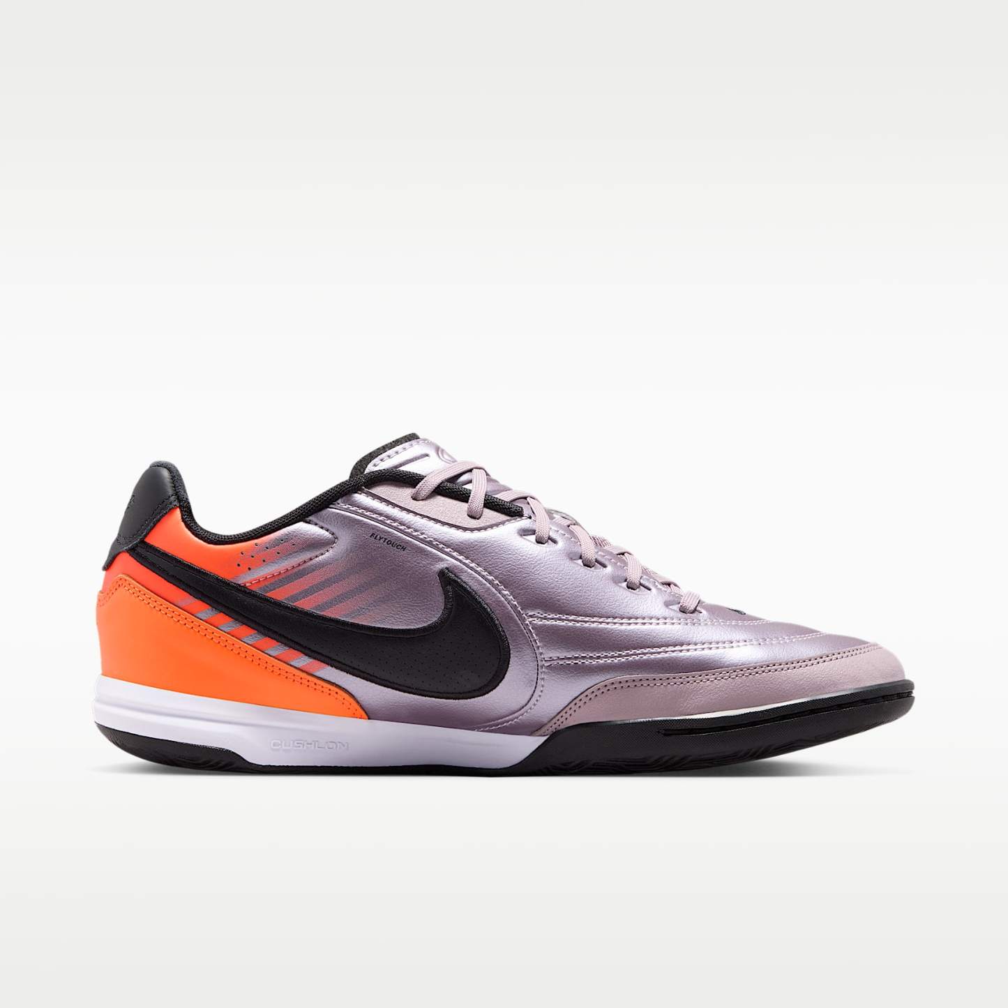 Nike Tiempo Streetgato PRM Heritage Low-Top-Fußballschuh für Hallen- und Hartplätze – Bleached Lilac/Total Orange/Schwarz