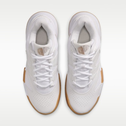 NikeCourt Lite 4 Tennisschuh für Hartplätze (Damen) – Weiß/Summit White/Linen/Light Orewood Brown