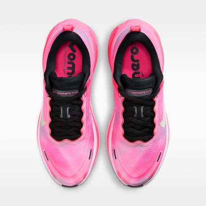 Nike Vomero Plus Straßenlaufschuh (Damen) – Pearl Pink/Pink Glow/Hyper Pink/Summit White