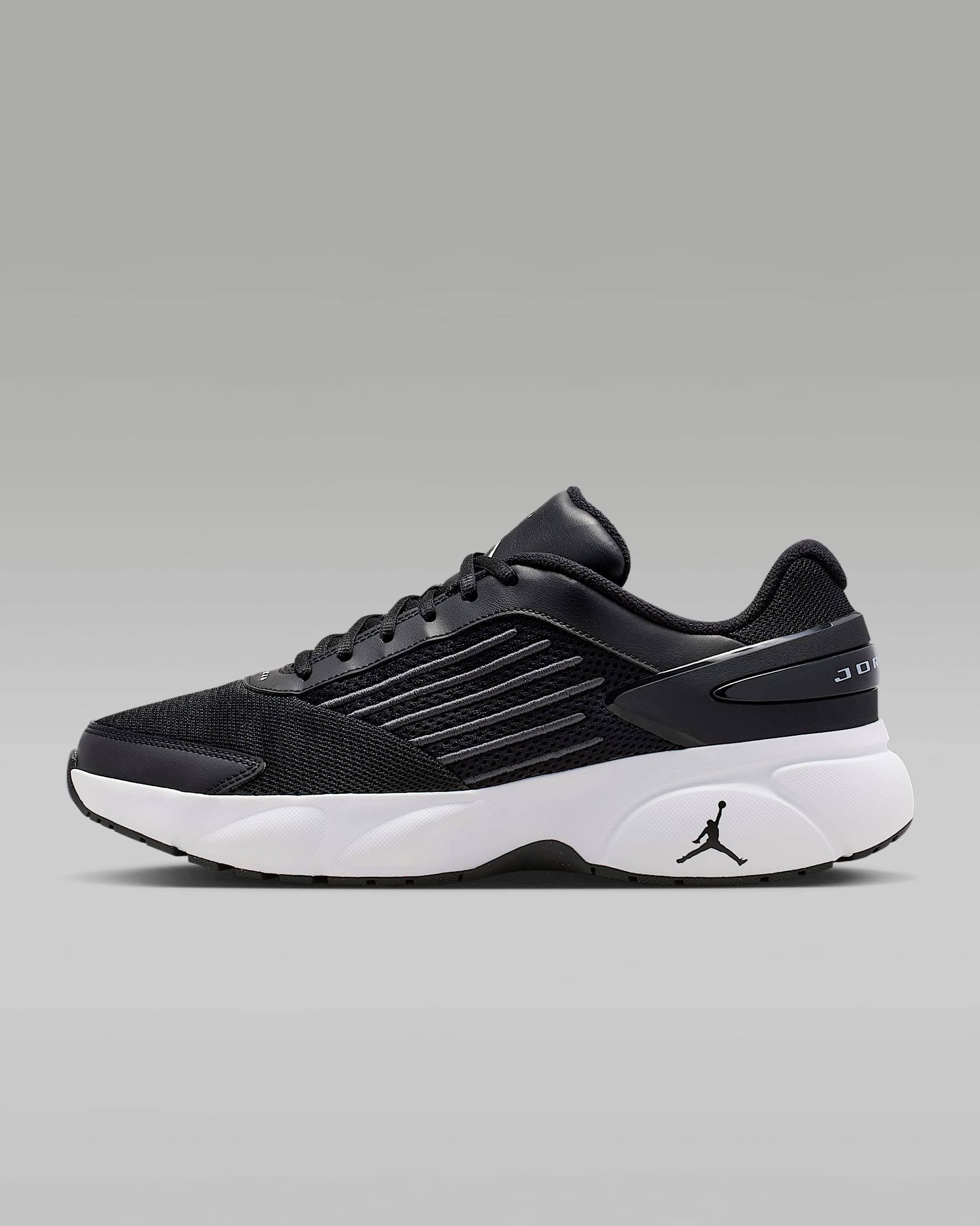 Jordan Trunner Flow Schuhe (Herren) – Schwarz/Anthracite/Weiß