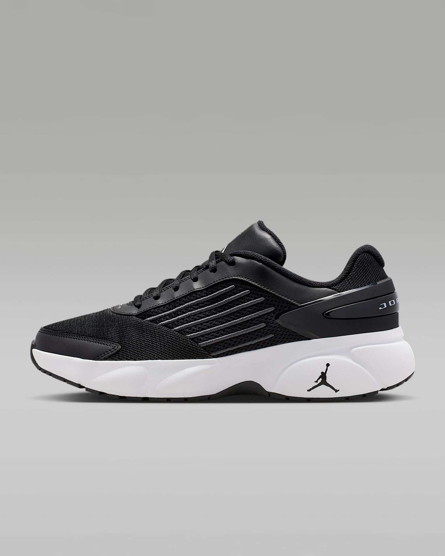 Jordan Trunner Flow Schuhe (Herren) – Schwarz/Anthracite/Weiß
