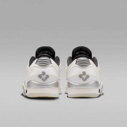 Jordan Sixty Plus Low Damenschuh – Sail/Schwarz/Swan/Metallic Silver