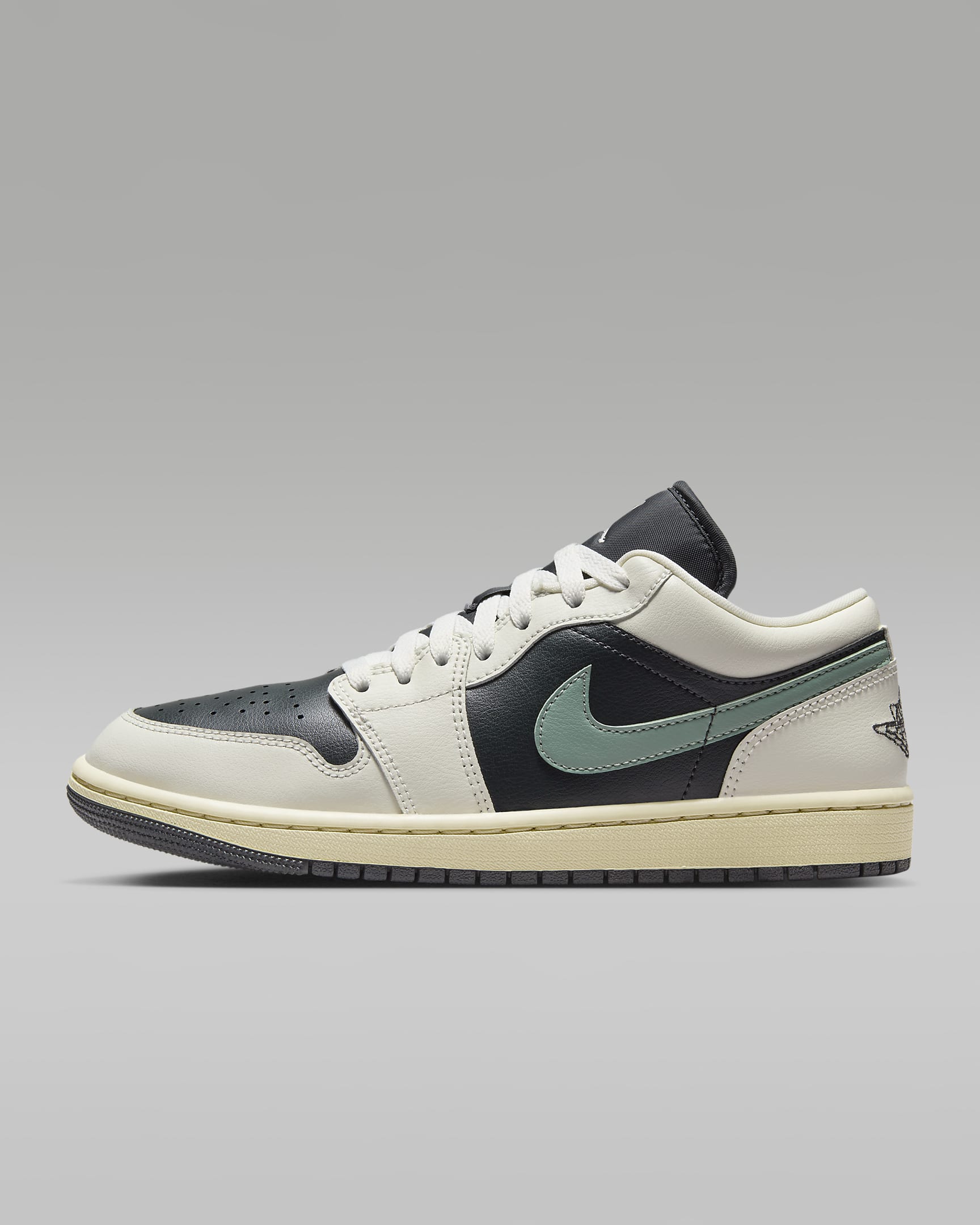 Air Jordan 1 Low Damenschuh – Anthracite/Sail/Legend Sand/Jade Smoke