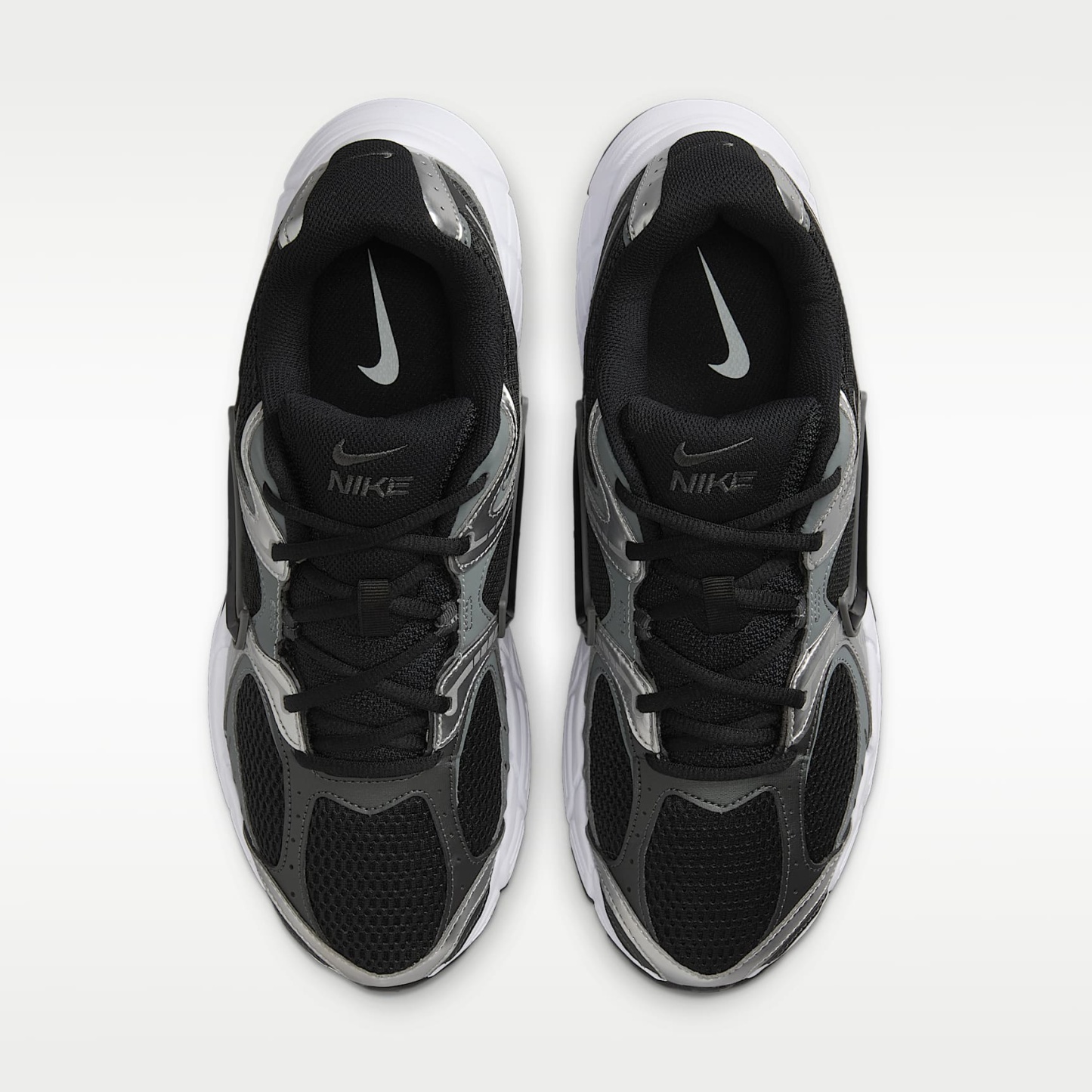 Nike V5 RNR Schuh (Herren) – Schwarz/Anthracite/Smoke Grey/Schwarz