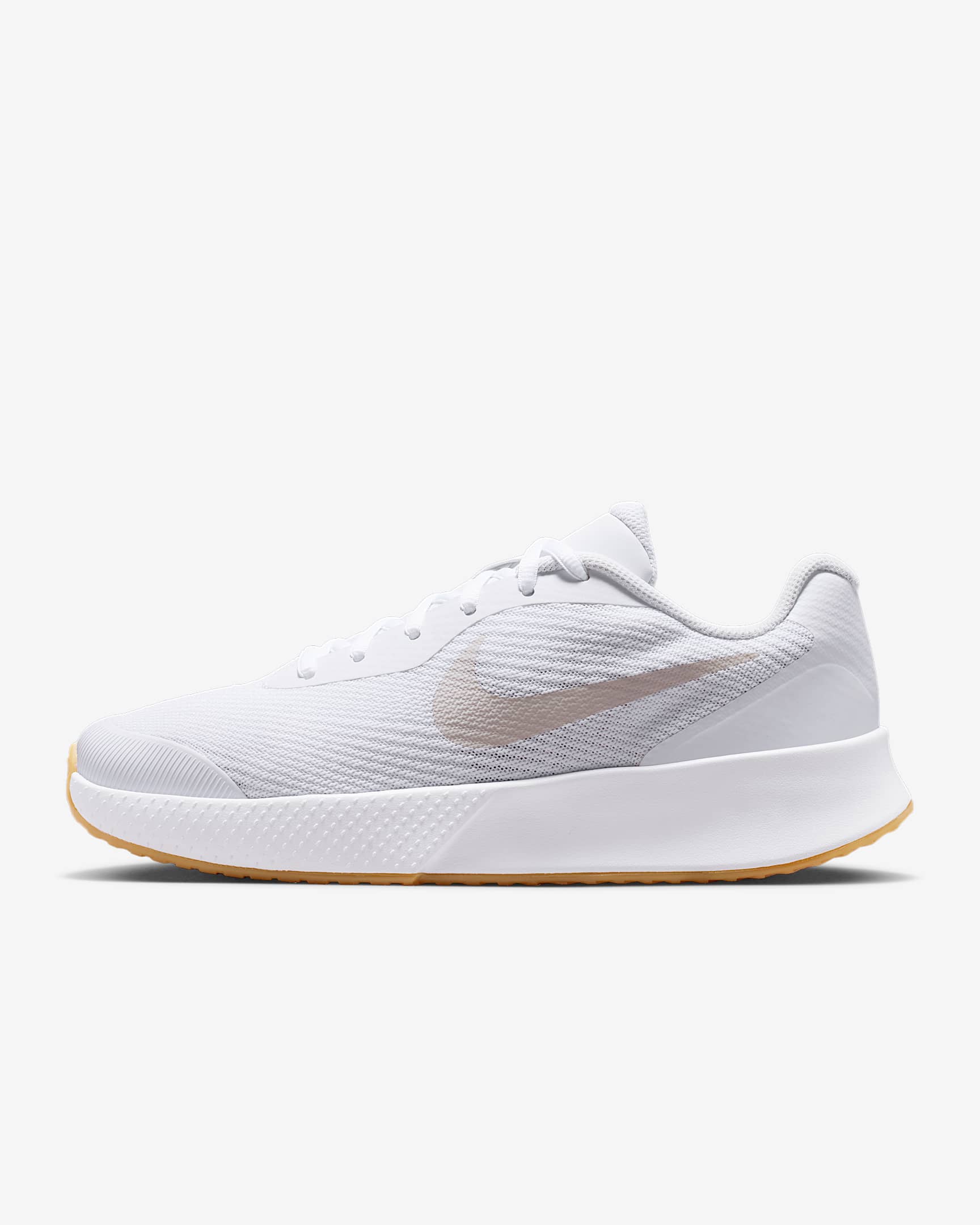 Nike Vapor Lite 3 Tennisschuh für Hartplätze (Damen) – Weiß/Summit White/Gum Yellow/Light Orewood Brown